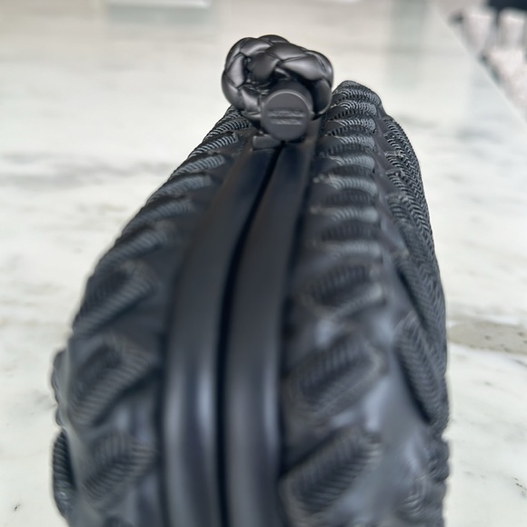 Bottega Veneta Knot Clutch - Picture 6 of 9